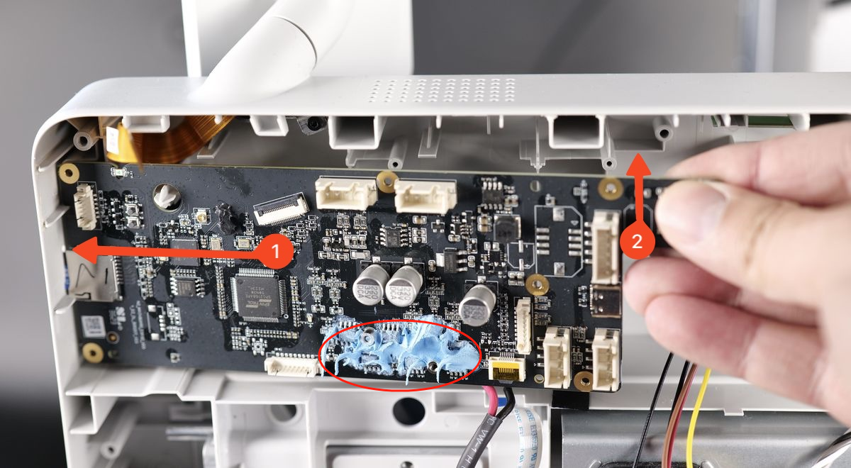 install_new_board_with_silicone.png