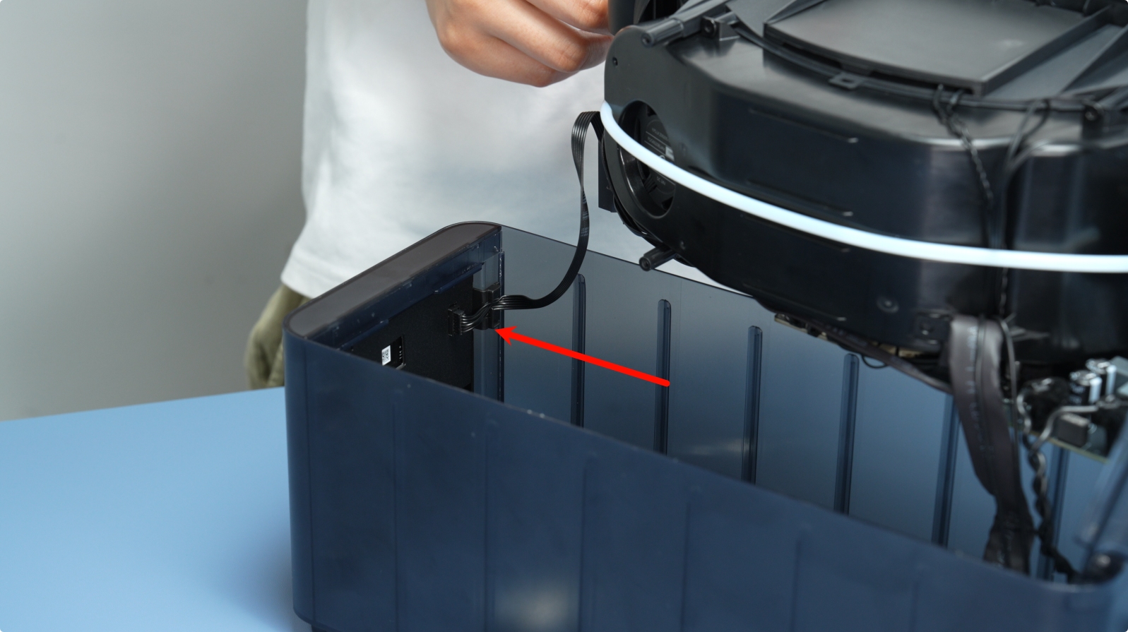 display_screen_cable.jpg