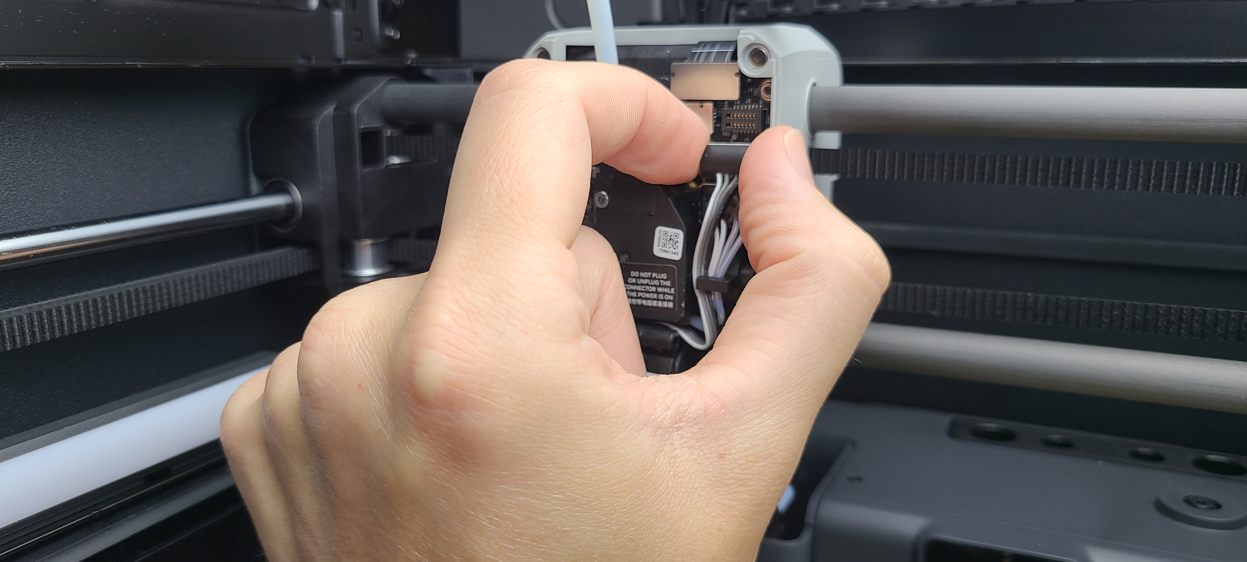 nozzle_connector_removal.jpg
